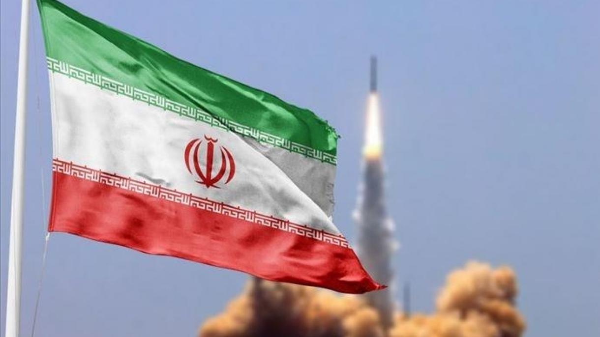 معاون سابق وزارت خارجه ایران از برنامه هسته‌ای این کشور انتقاد کرد