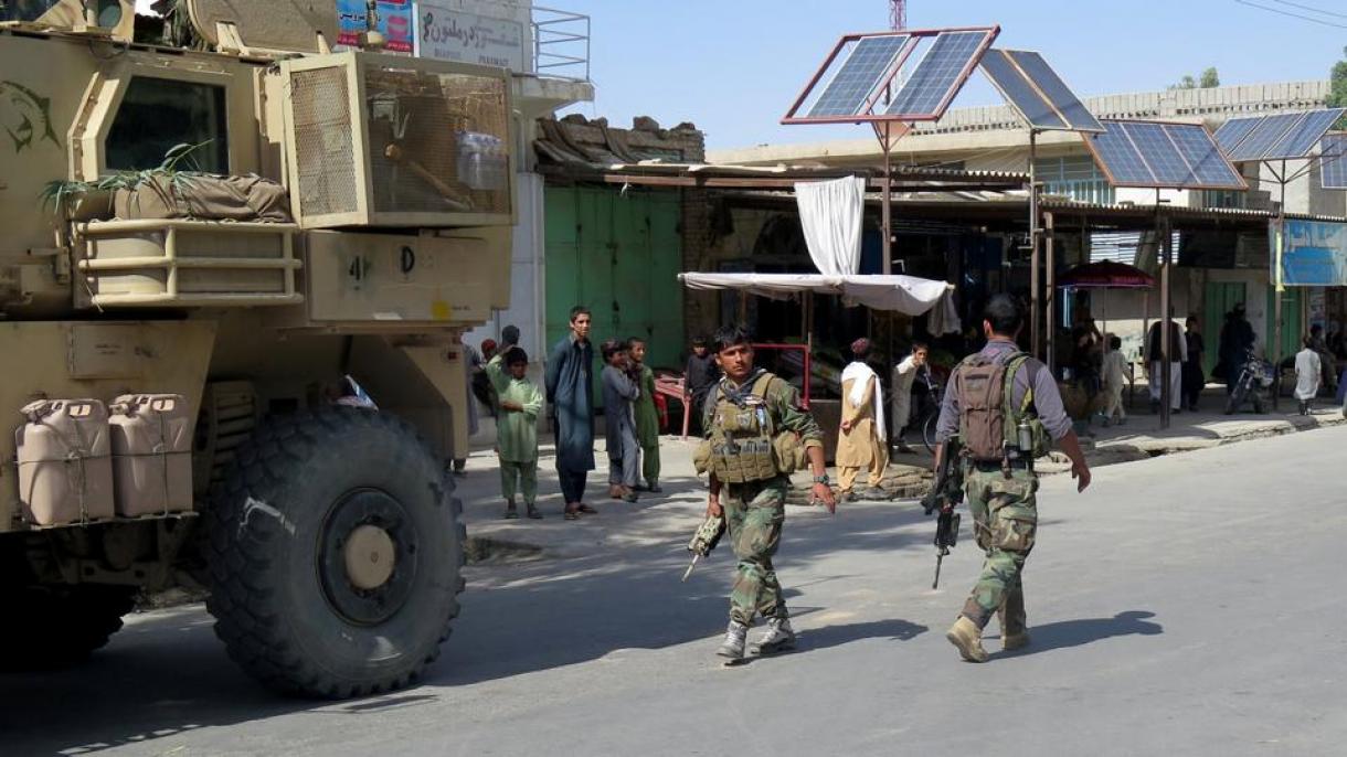 افغانستان طالبان  کے  افغان فورسز کے بیس پر حملے  کے نتیجے میں 12 فوجی ہلاک