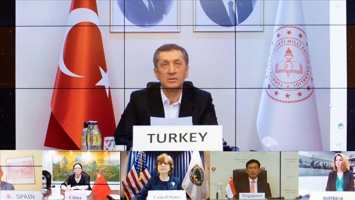 Turchia condivide coi paesi del G20 le sue esperienze in materia di istruzione durante la pandemia