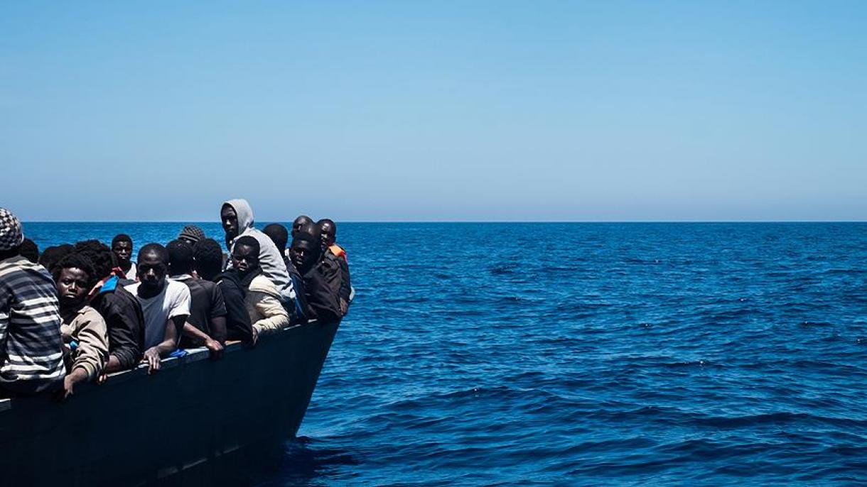 نجات بیش از هزار مهاجر توسط نیروهای گارد ساحلی لیبی در آبهای مدیترانه