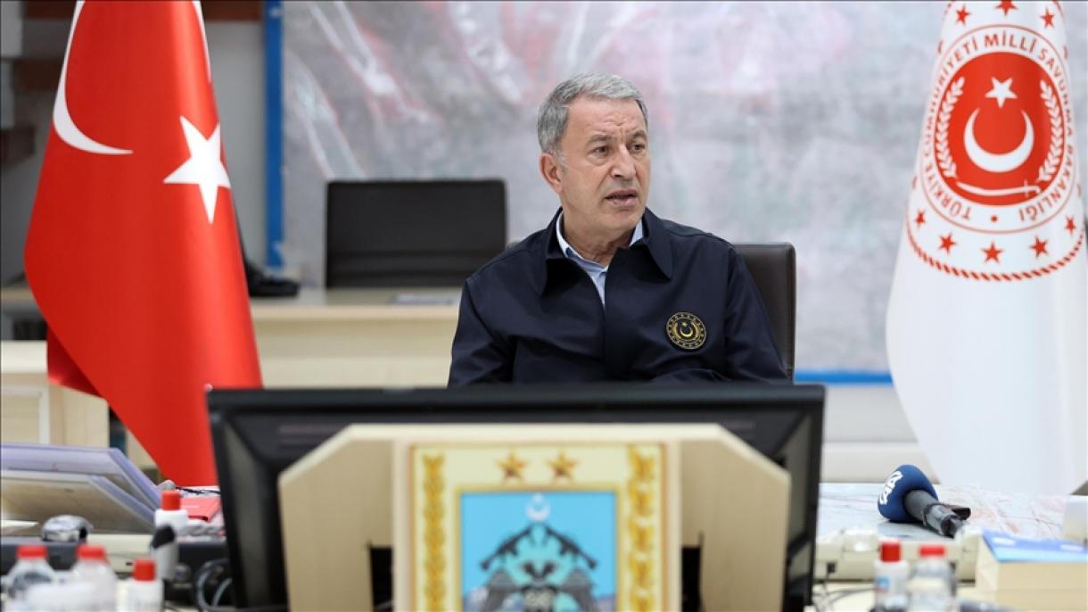 Hulusi Akar: "Əməliyyatlarda 105 terrorçu zərərsizləşdirilib"