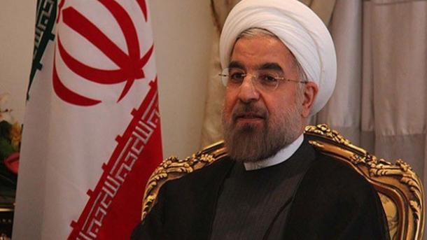 O presidente iraniano Rouhani vem à Turquia para participar da reunião extraordinária da OCI