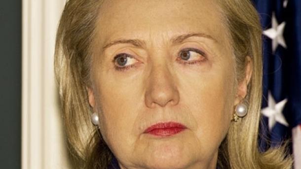FBI entrevista Hillary Clinton sobre e-mails privados