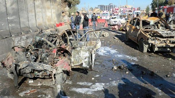 Atentado suicida mata 4 soldados e fere outros 12 em Bagdá