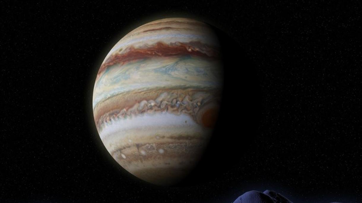Jupiter yarandığı zaman Günəşdən 4 dəfə böyük imiş