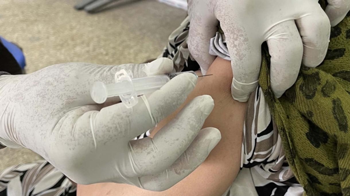 中国对阿富汗进行80万剂新冠病毒疫苗援助