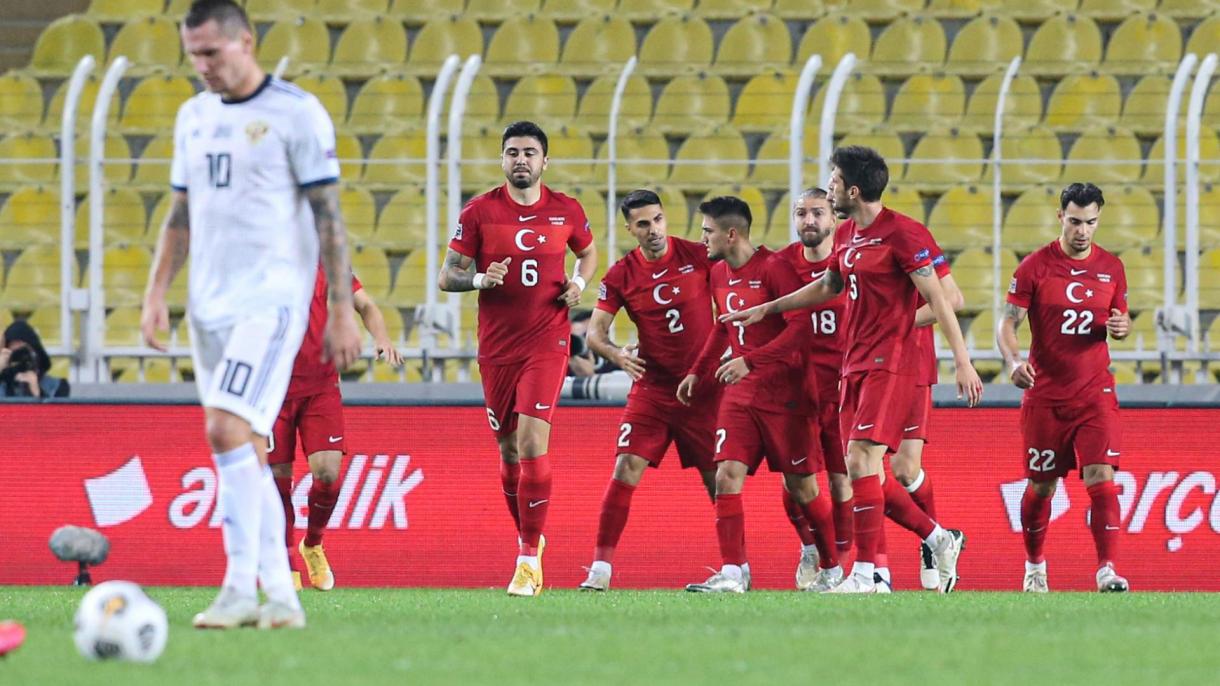 ترکی نے روس کو 36 سال بعد فٹ بال کے میدان میں شکست دے دی
