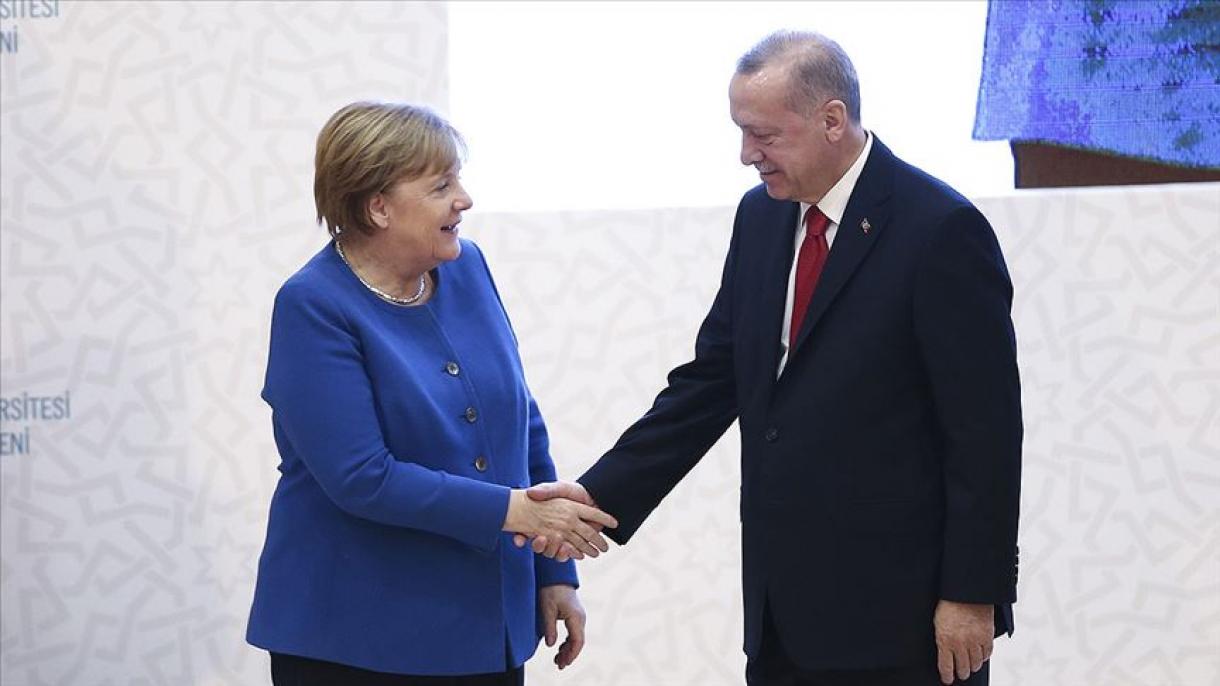Rәcәb Tayyib Әrdoğanla  Angela Merkel arasında görüş