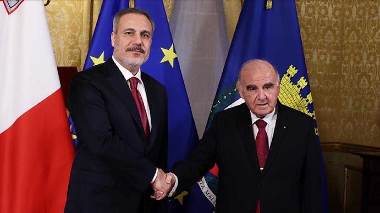 دیدار وزیر خارجه ترکیه با رئیس جمهور مالت