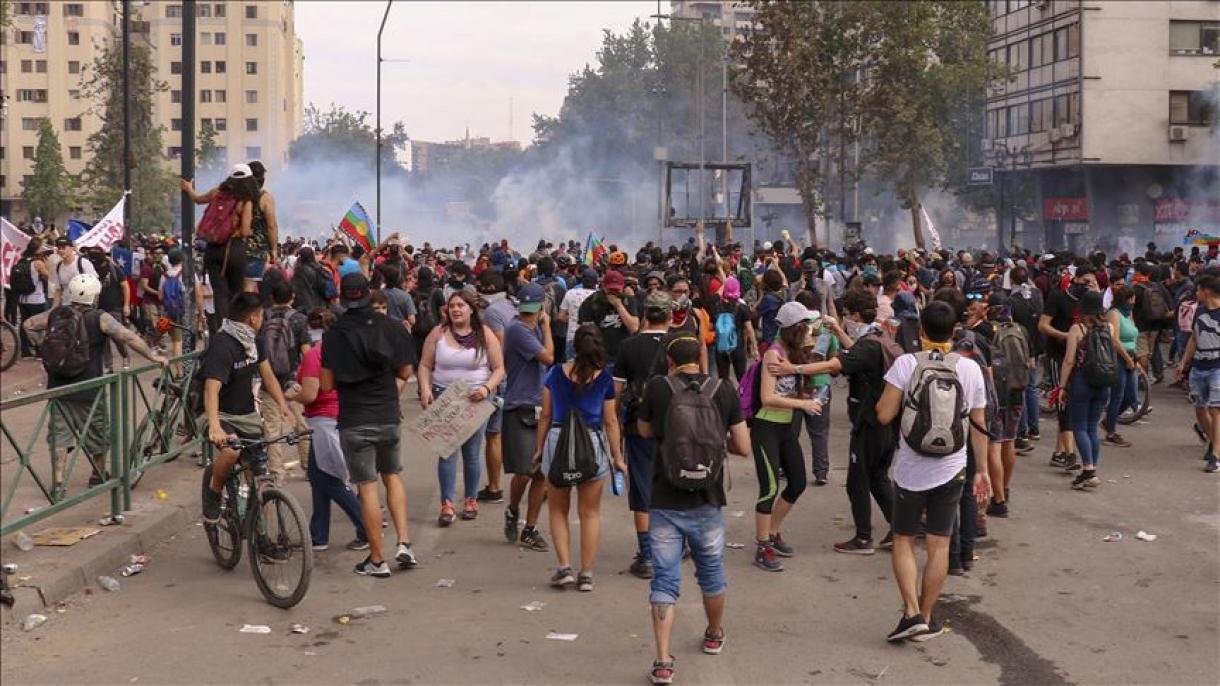 Chile: continúan las protestas y los toques de queda llegan a su sexto día