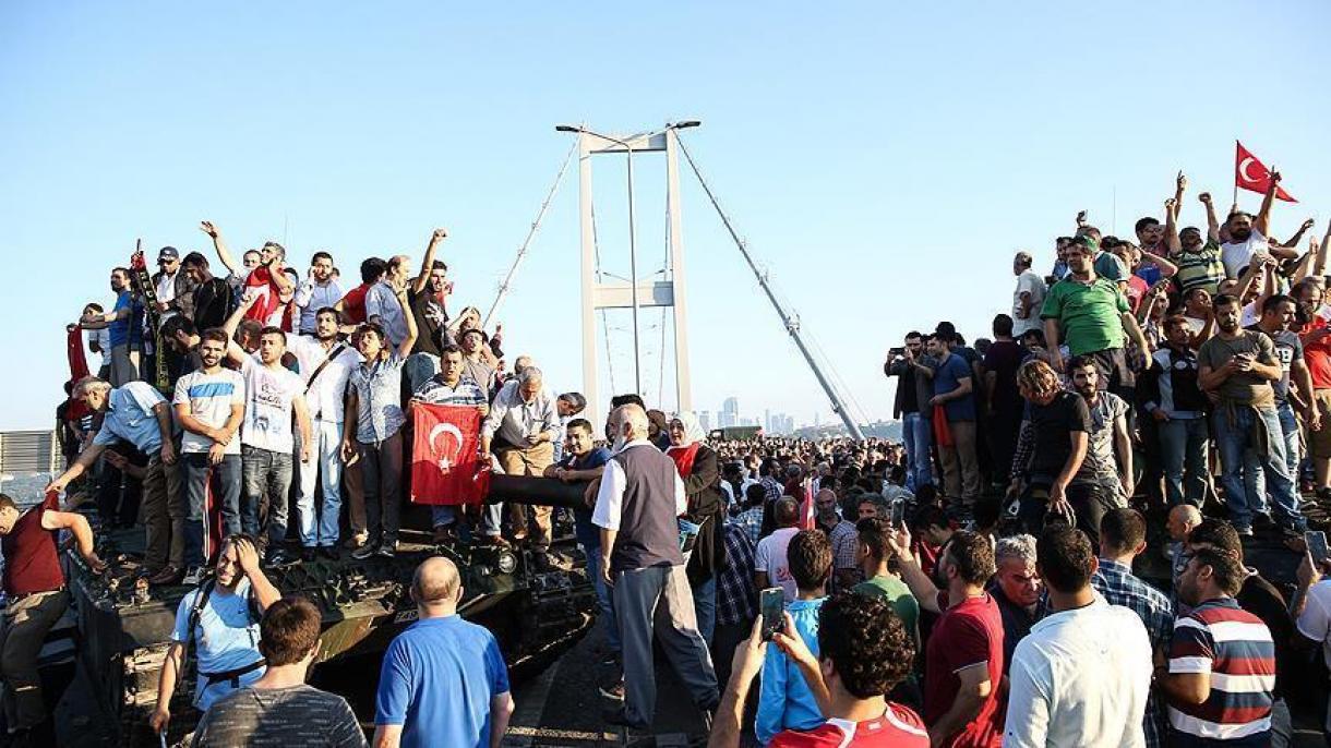 روز 15جولای هرسال در ترکیه تعطیل رسمی اعلام شد