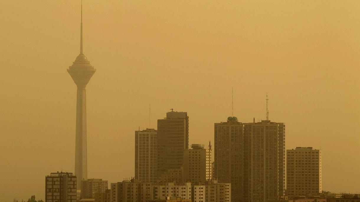 A causa de la tormenta de polvo en Irán se ingresaron al hospital 1191 personas