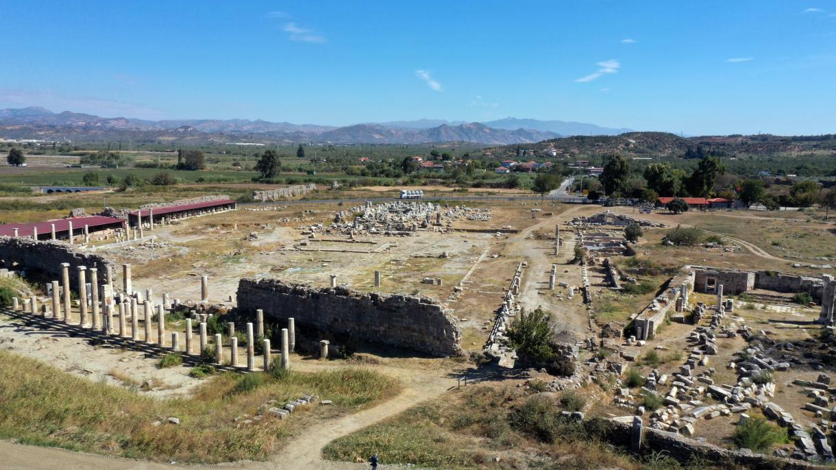 aydın germencik zeus tapinagi.jpg