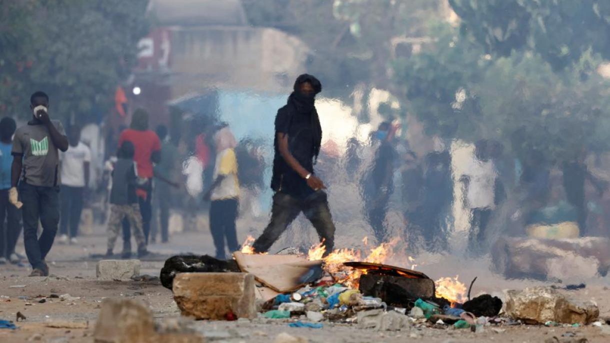 塞内加尔反对党支持者举行抗议活动   16人丧生