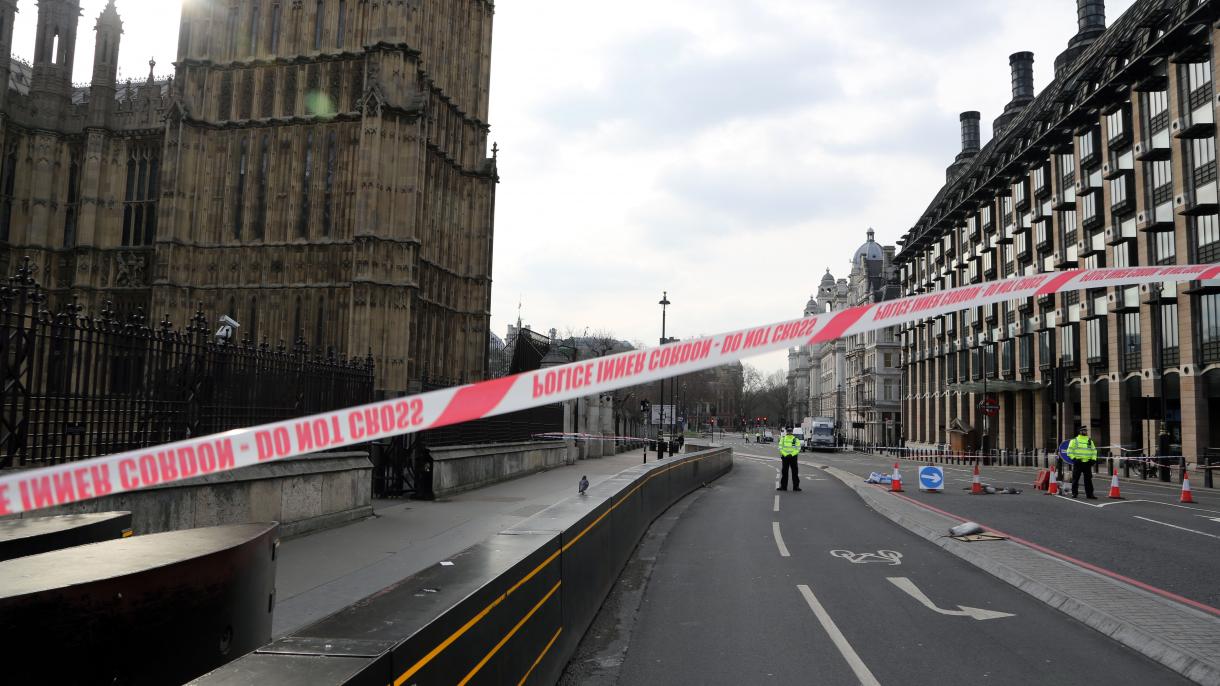 Бомбена тревога във Великобритания