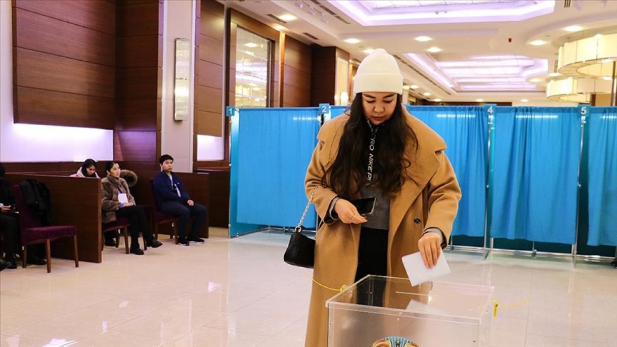 آغاز انتخابات زودهنگام ریاست جمهوری در قزاقستان