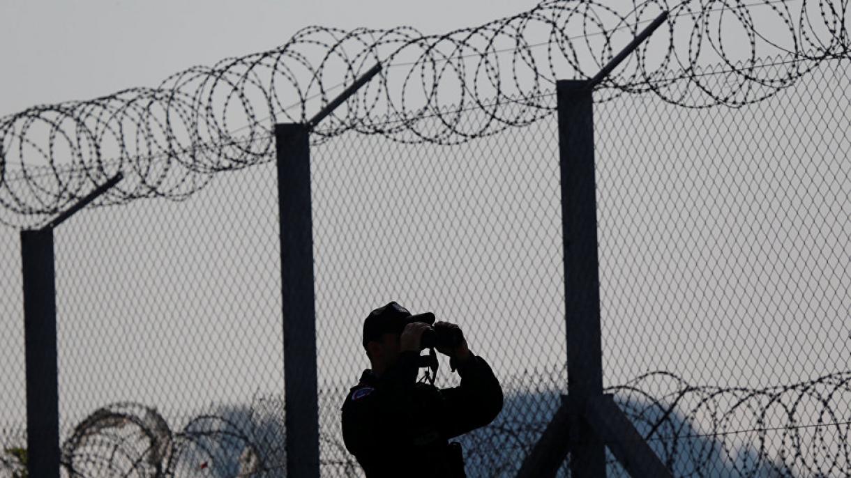 Kétszáz határsértőt tartóztattak föl a hétvégén