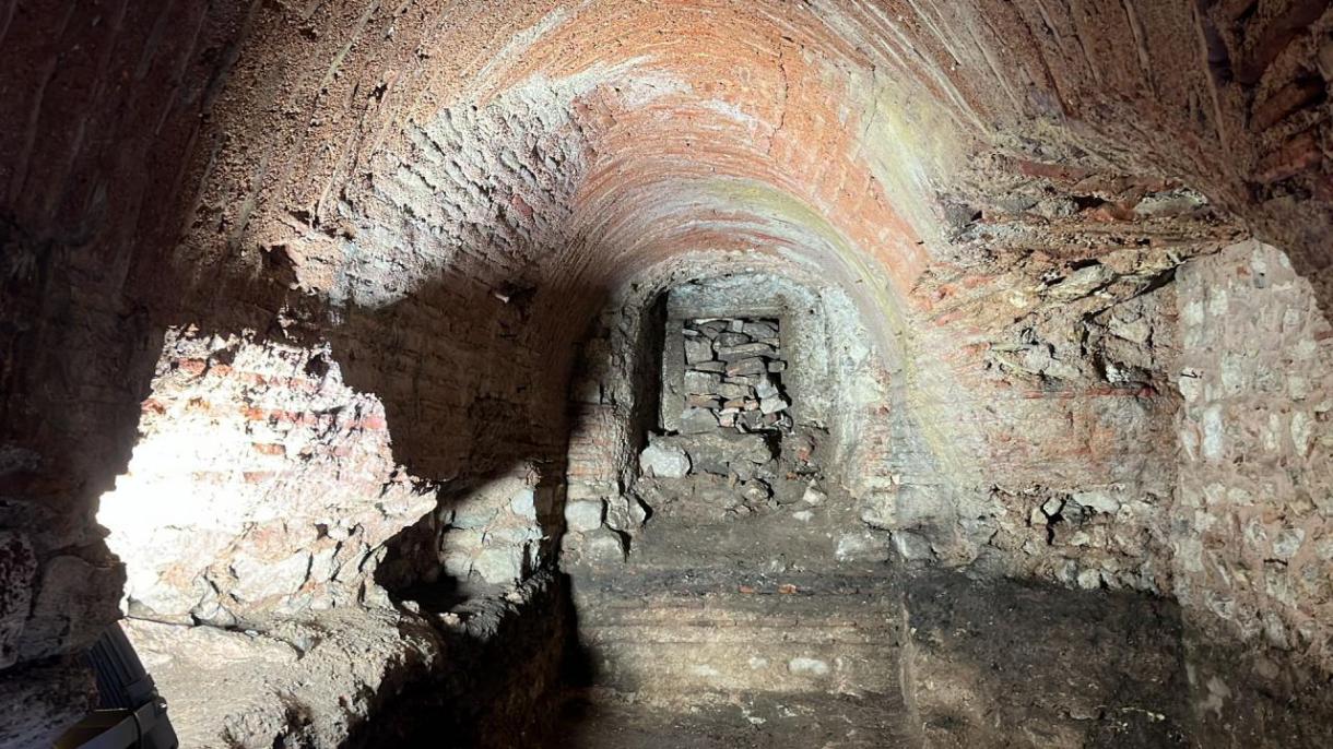 استنبول، آثار قدیمہ کی کھدائی میں زیر ِزمین  سے 1500 سال قدیم  زیر زمین راستہ  دریافت