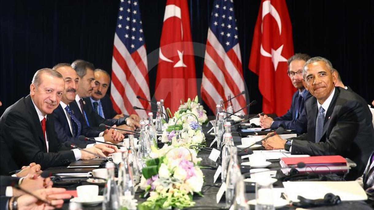 Obama: União turca durante o golpe fracassado foi um "raio de esperança"