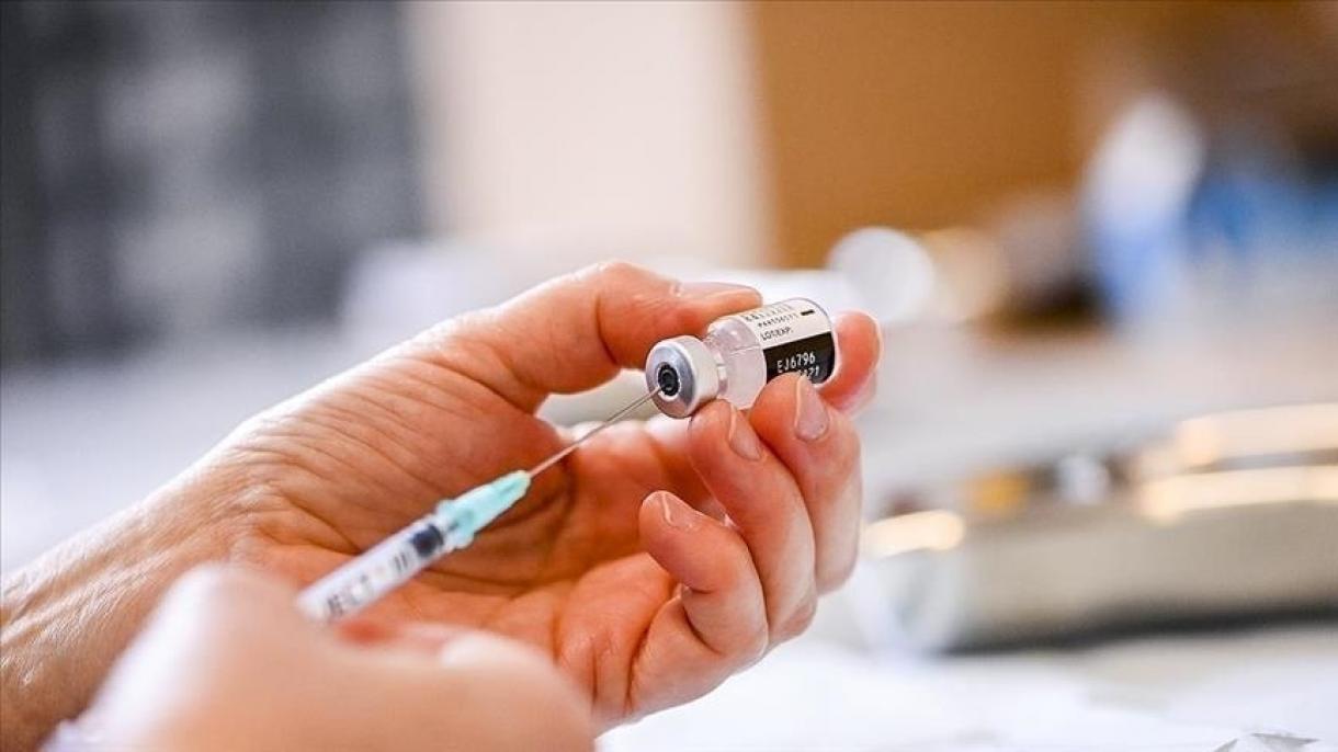 A 12 éven felüliek kaphatják a Pfizer-BioNTech vakcináját
