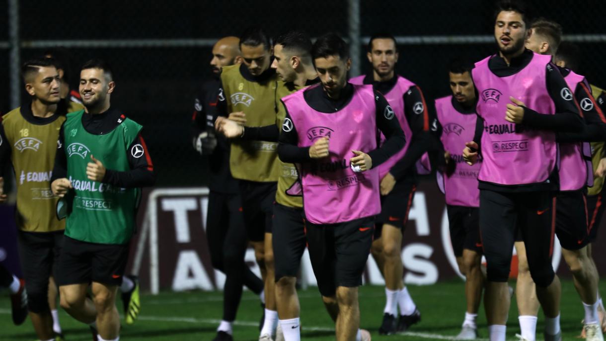 تیمهای فوتبال ترکیه و بوسنی هرزگوین امروز به مصاف هم می روند
