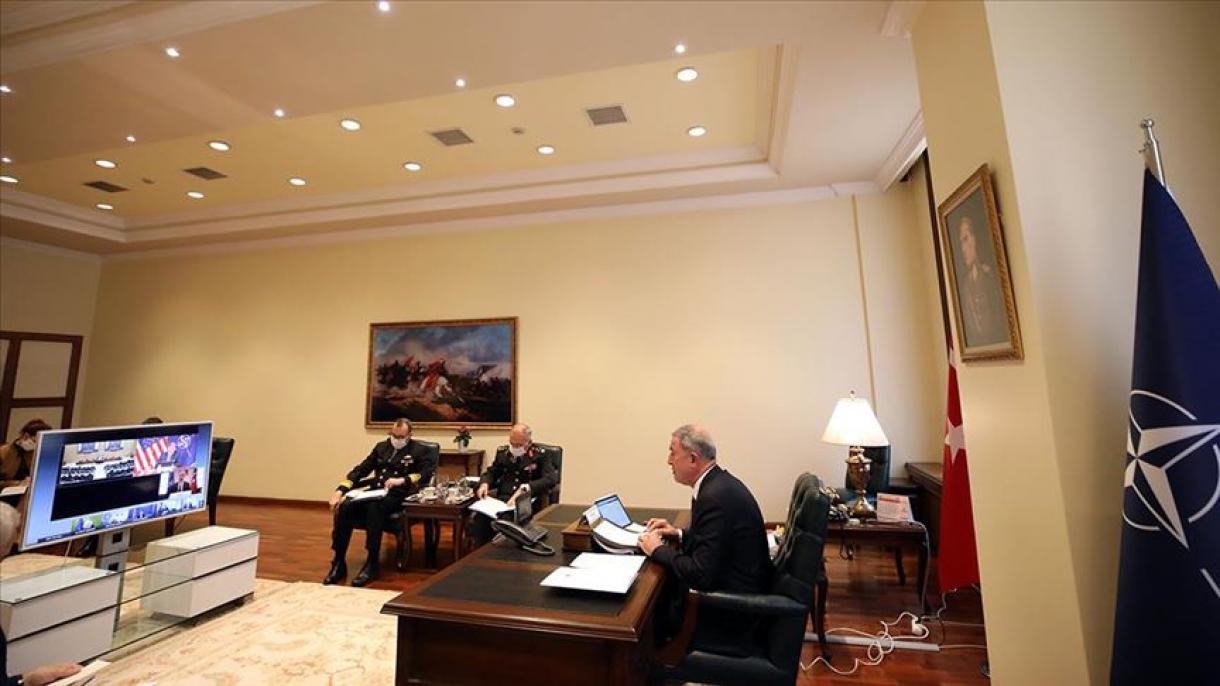 阿卡尔参加北约国防部长视频会议