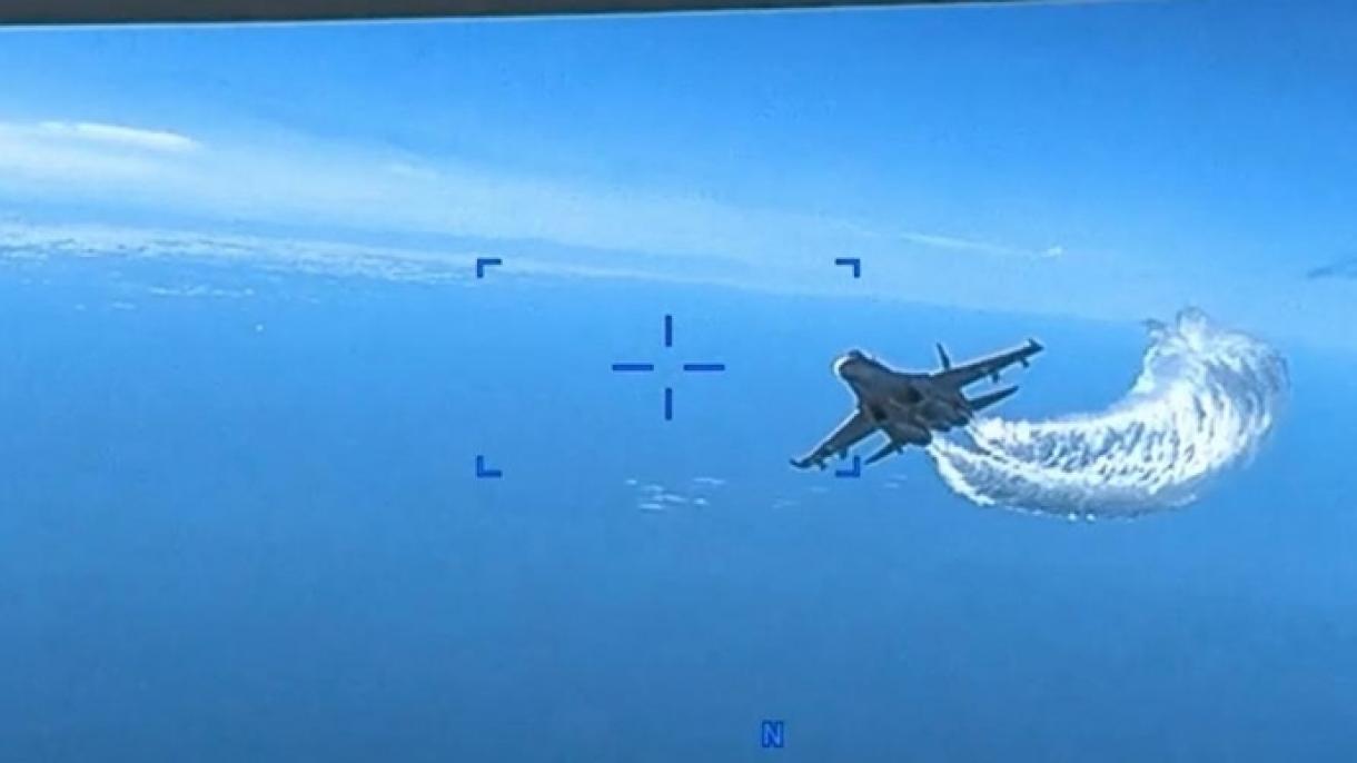 Rusia levantó el avión de combate Su-30 para el vehículo aéreo no tripulado de EEUU
