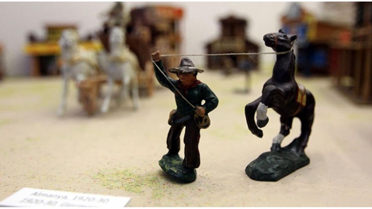 Los juguetes de tres siglos se exhiben en este museo