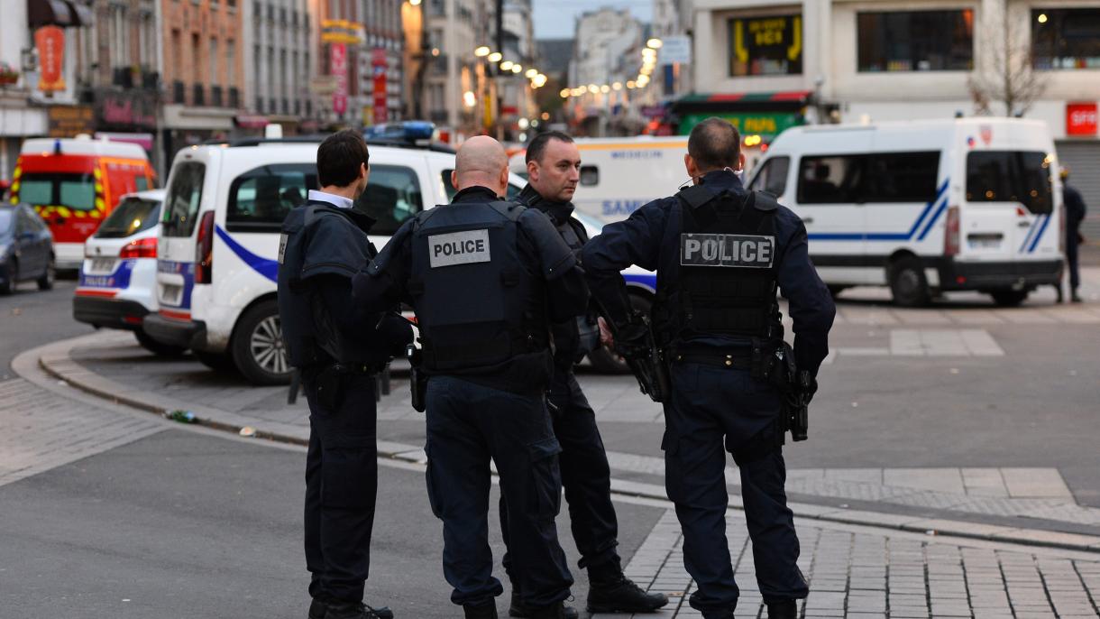 انفجار در محوطه کارناوال در پاریس