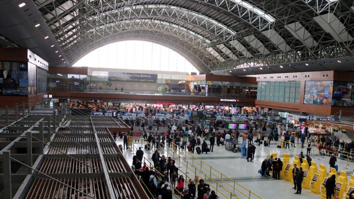 افزایش چشمگیر شمار مسافرین داخلی و خارجی در فرودگاه صبیحا گوکچن