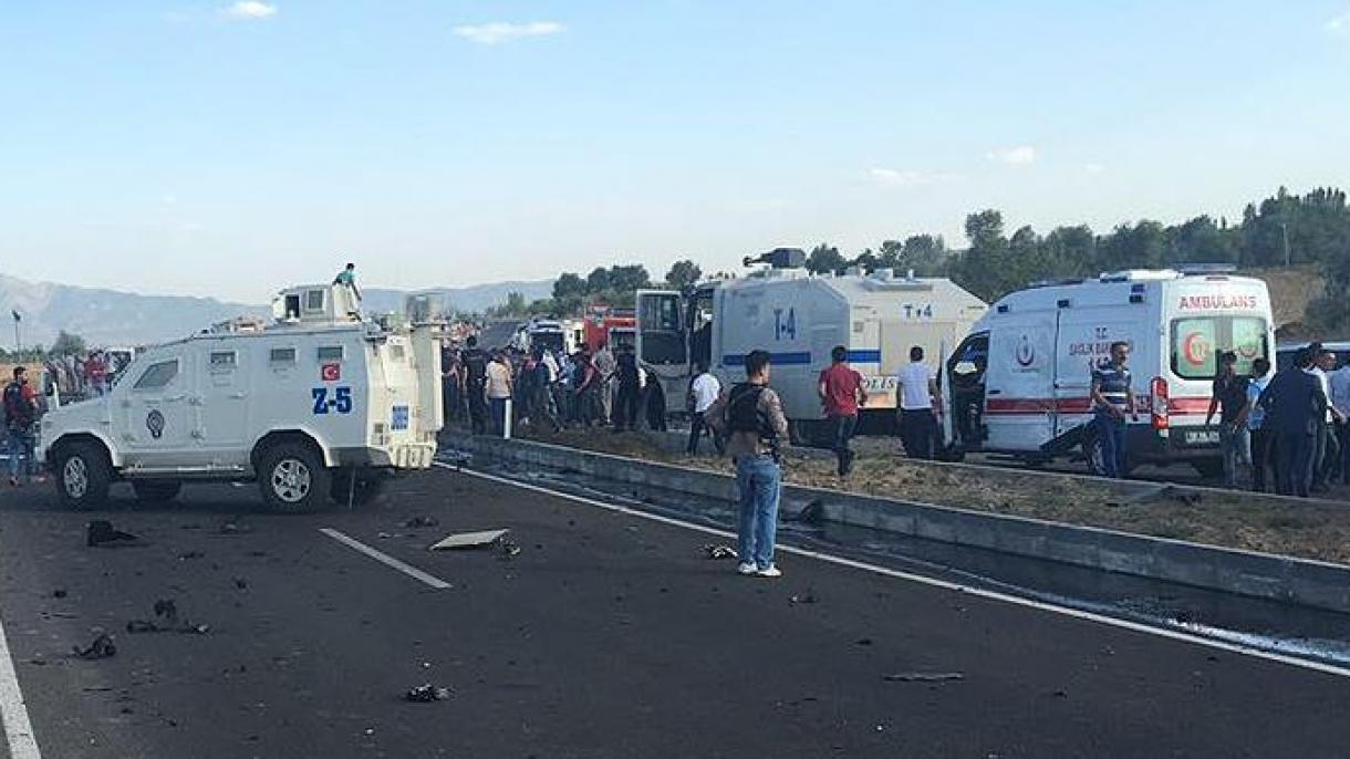 Bingol: attentato PKK contro bus di poliziotti, 6 morti