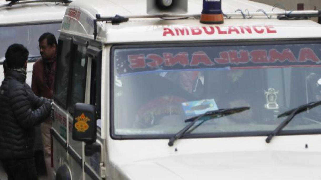 Nepalda avtobus qәzaya uğrayıb, ölәn vә yaralananlar var