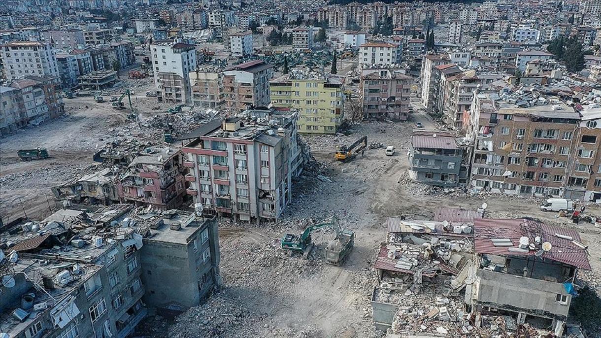 زلزله‌ده حیاتینی ایتیره‌نلرین ساییسی ۴۸ مین نفری گئچدی
