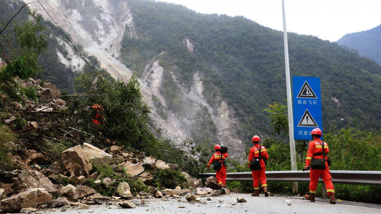 中国四川发生地震 死亡人数升至74人