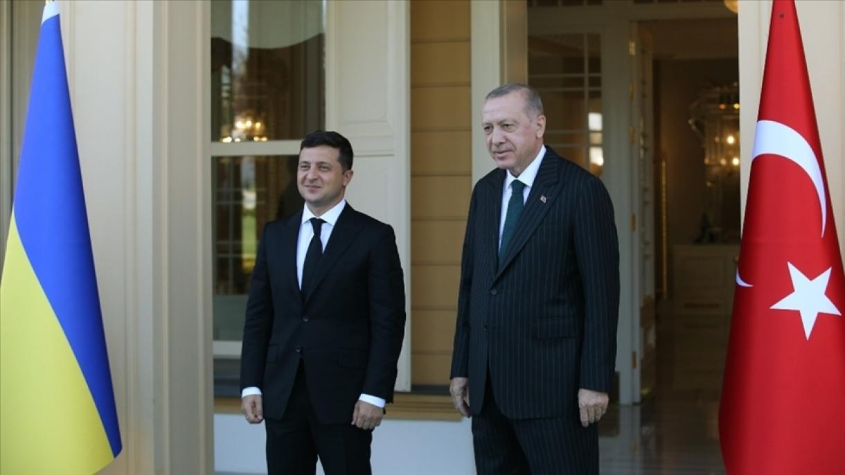 رئیس جمهور تورکیه با ولادیمیر زلینیسکی رئیس جمهور اوکراین گفتگوی تیلفونی انجام داد