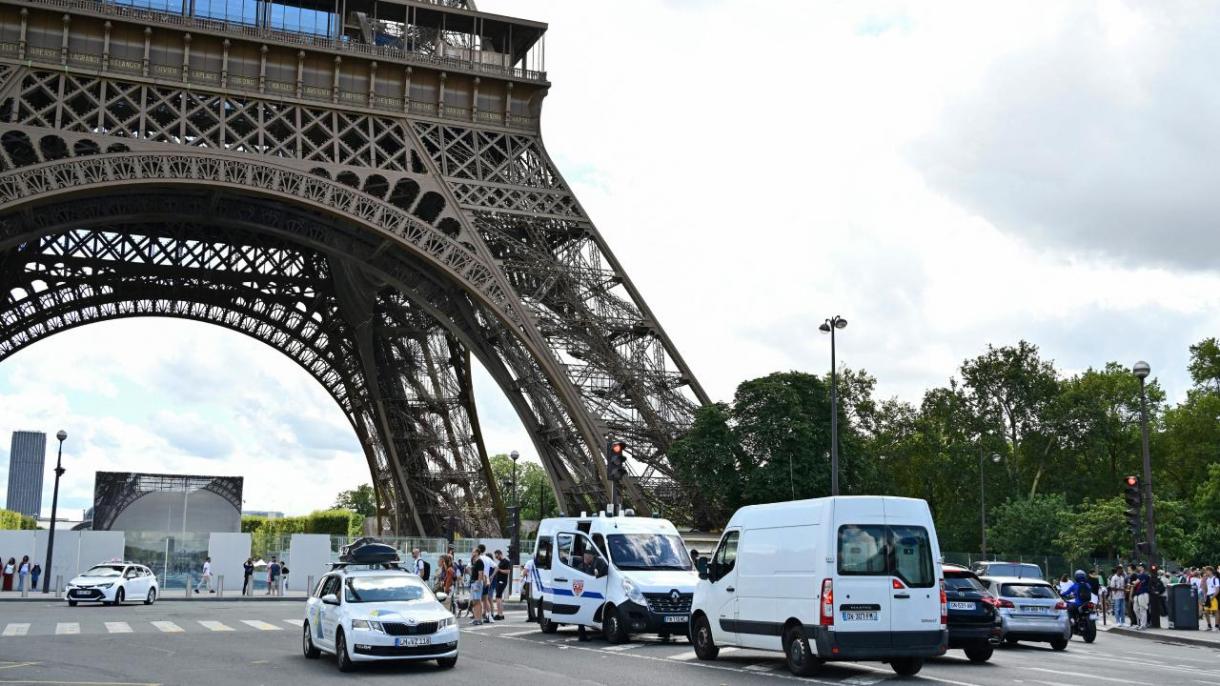 La amenaza de bomba en la Torre Eiffel resultó ser falsa