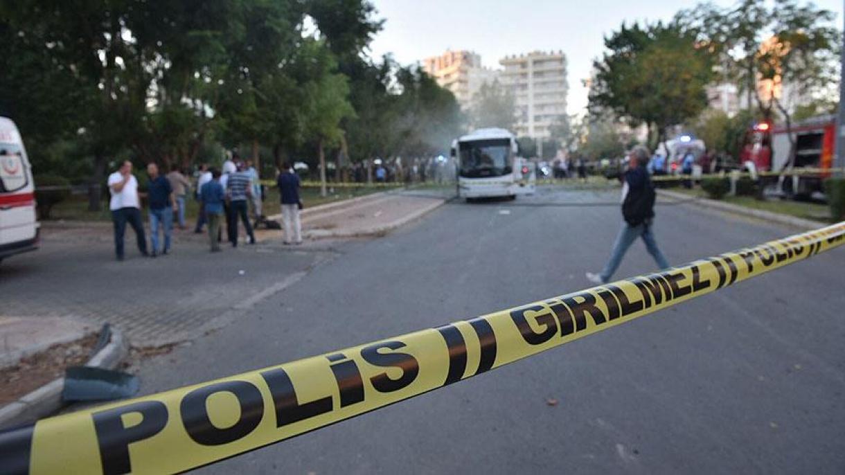 Ataque con bomba contra los policías en Mersin