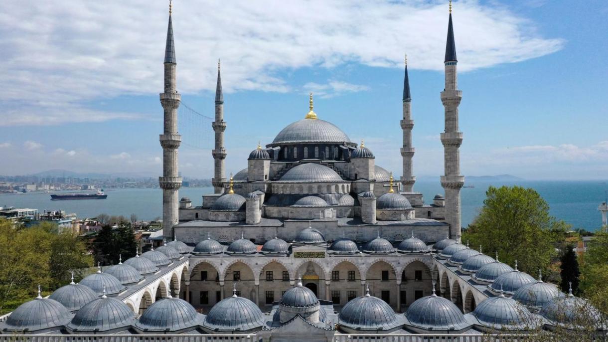 بازگشایی مسجد سلطان احمد استانبول با حضور رئیس جمهوری ترکیه