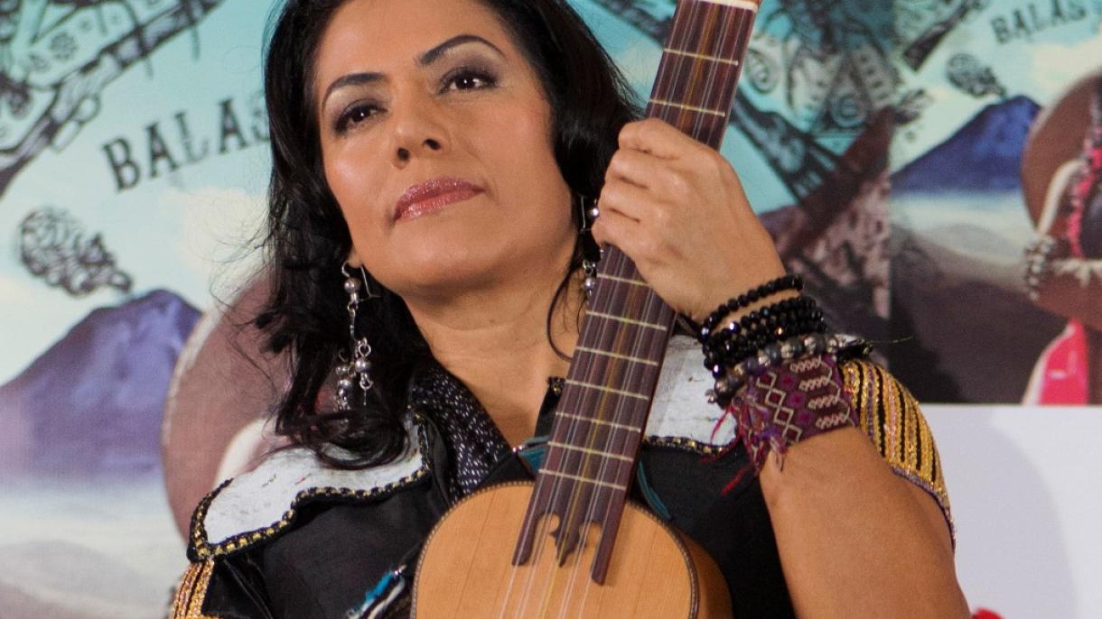 Lila Downs realiza concierto solidario para víctimas del sismoen México