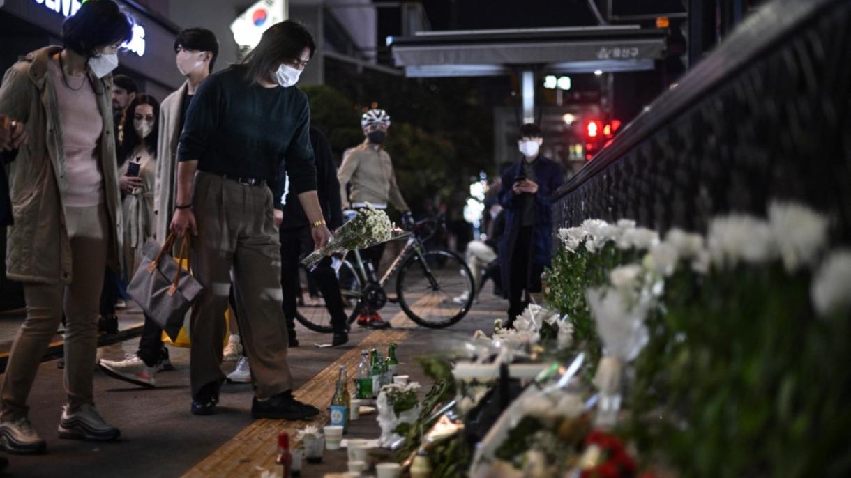 El ministro del Interior de Corea del Sur se disculpa por tragedia de Halloween que dejó 156 muertos