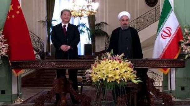 Irán y China suscriben 17 acuerdos para actividad económica