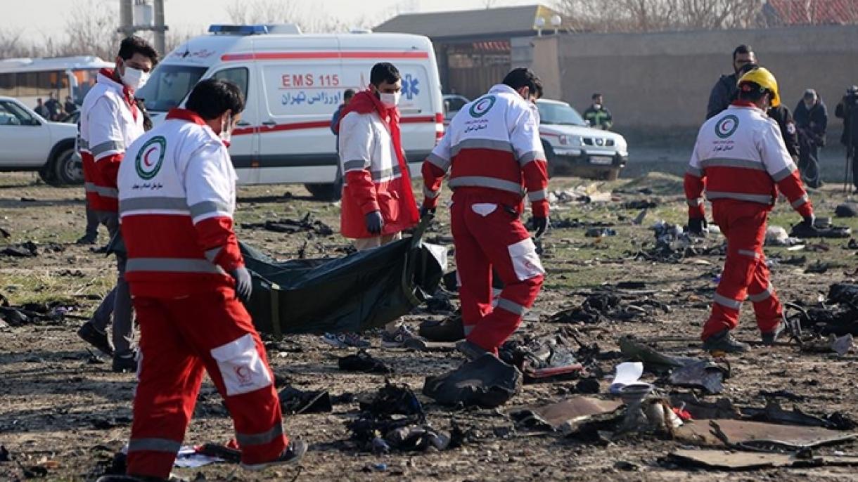伊朗将无意击落的乌克兰客机遇难者视为“烈士”