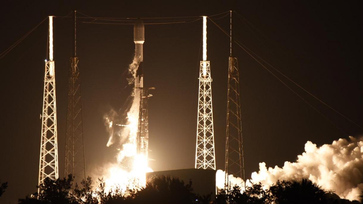 Space X ha lanzado Falcon 9