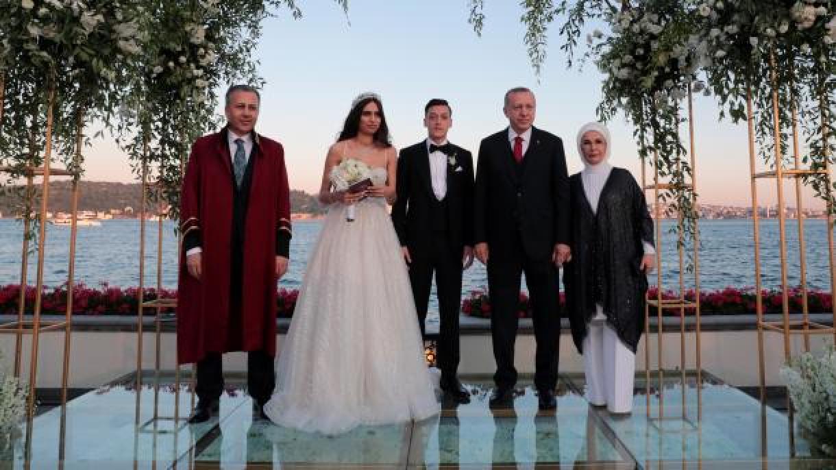 Casamento da estrela alemã de origem turca Mesut Özil e Amine Gülşe