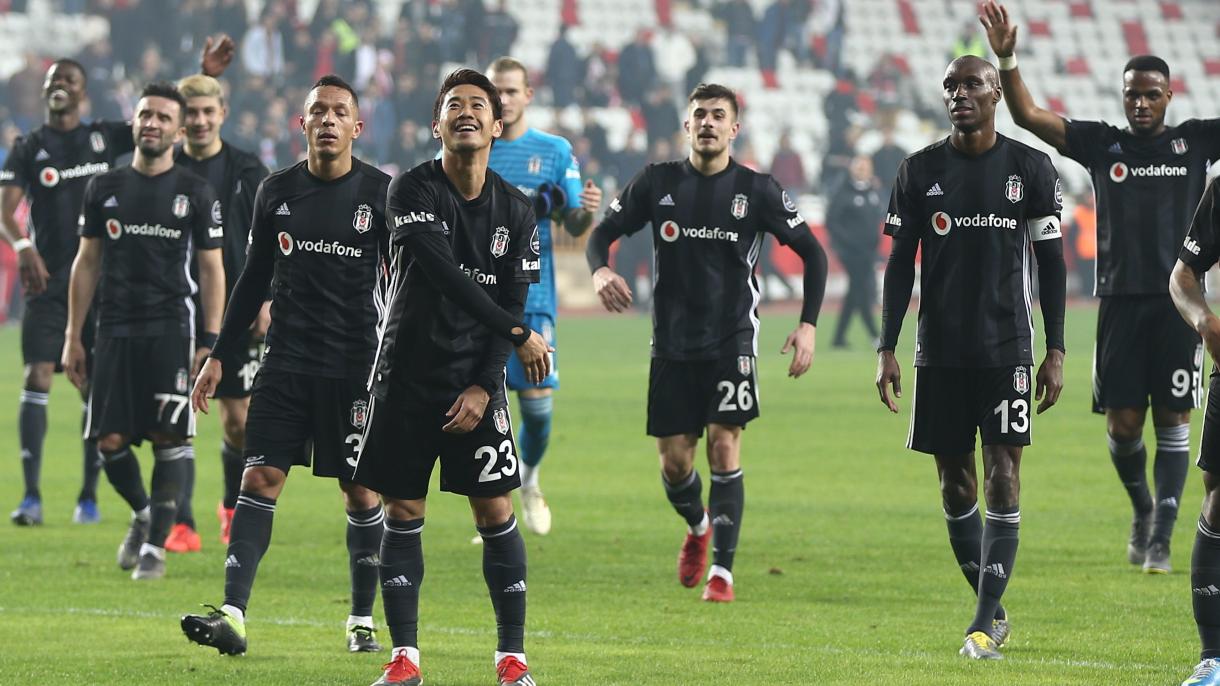 Beşiktaş turnir  cǝdvǝlindǝ 3-cü pillǝyǝ yüksǝldi