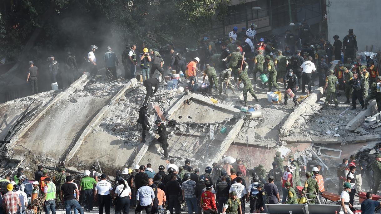 Стотици загинали при второто силно земетресение в Мексико