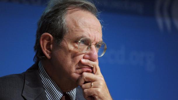 Padoan a Ue: vedremo se servono manovre