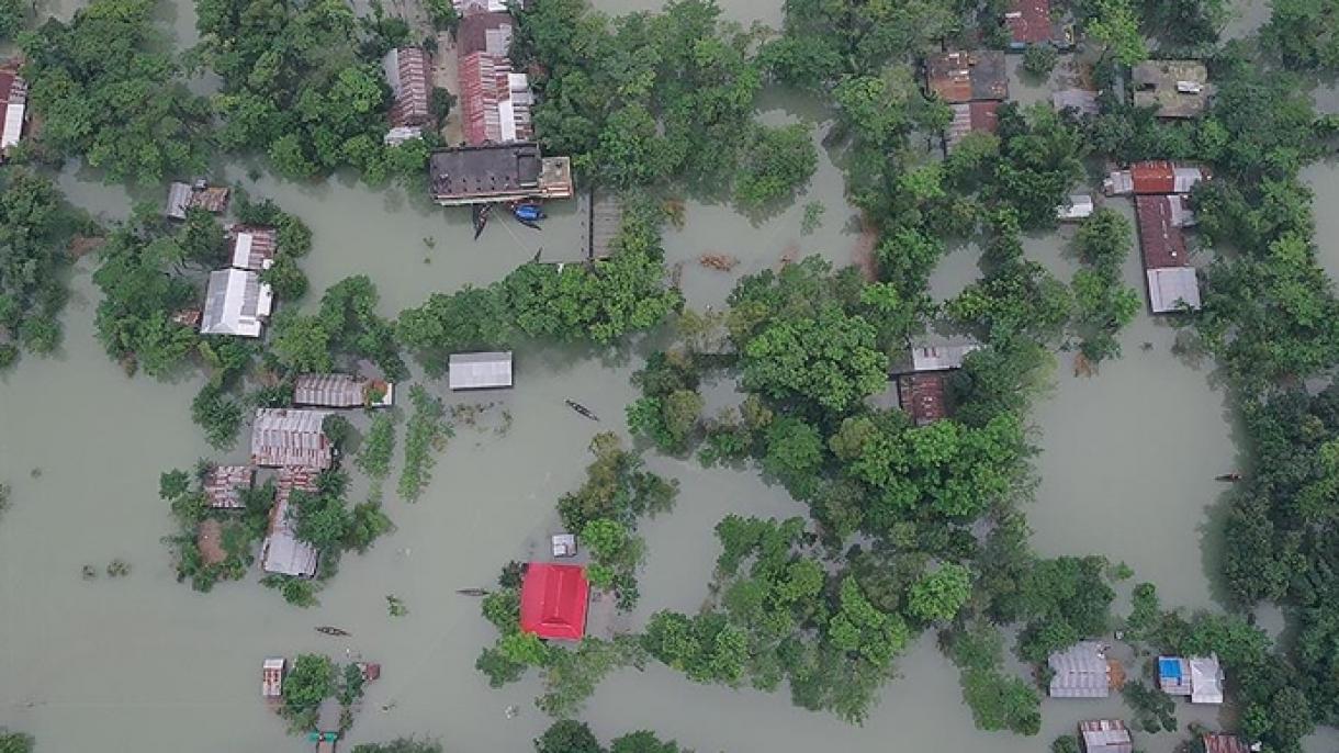 孟加拉国强暴雨引发洪水:27人死亡