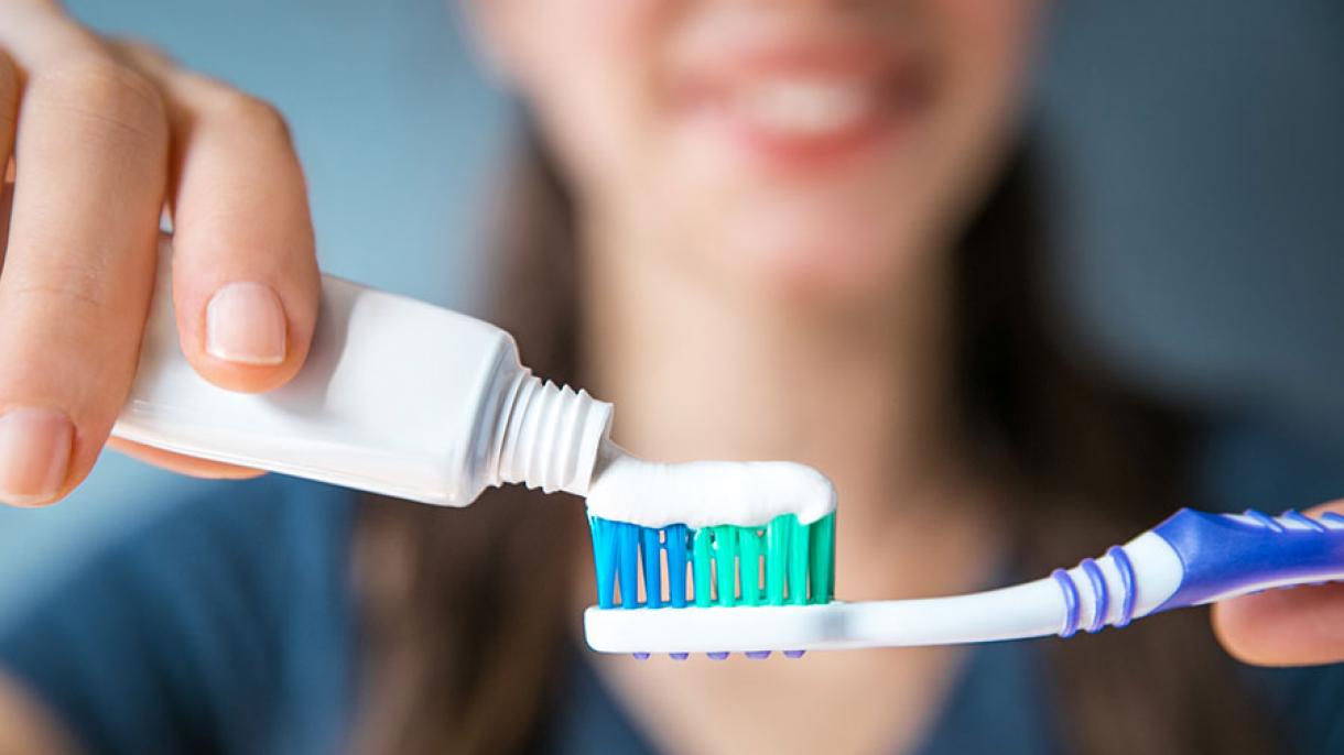 Yatmazdan əvvəl diş fırçalamamaq ürək xəstəliyi riskini artırır