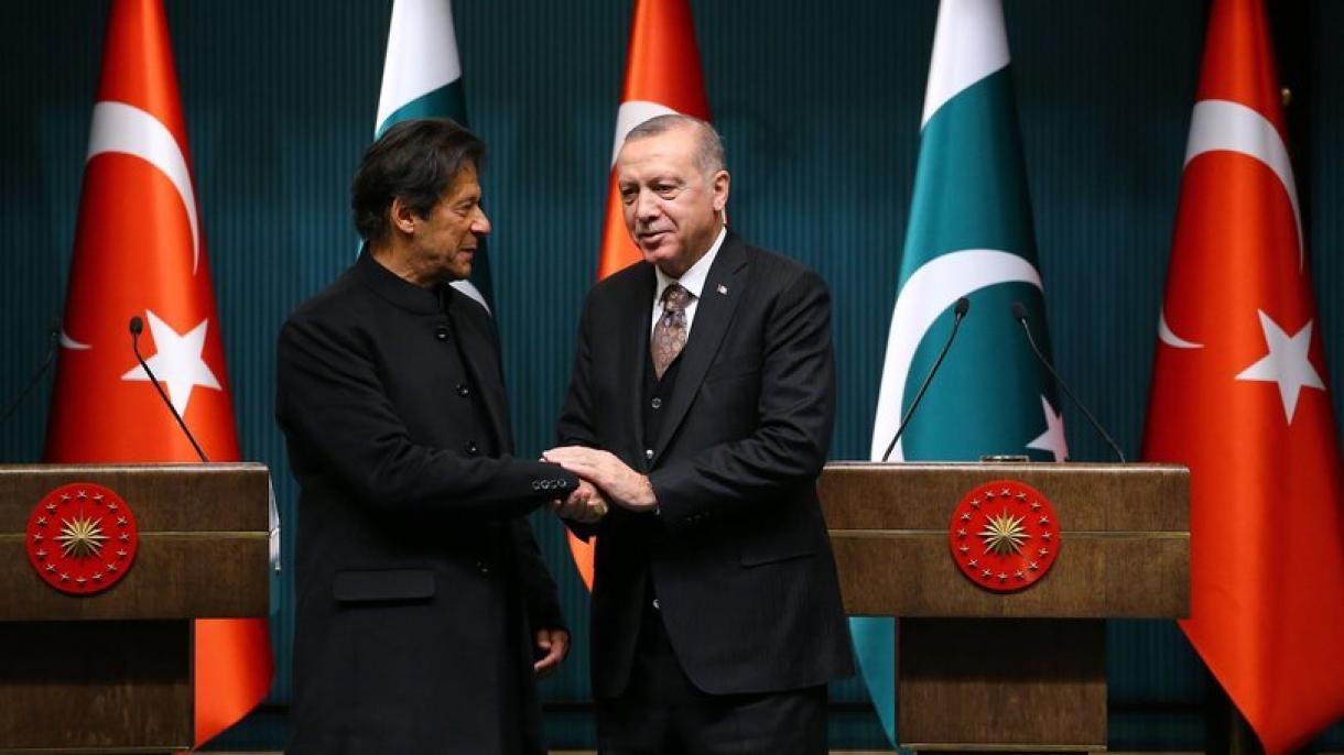 پاکستان کی خطےمیں امن کی کوششوں کی دل سےقدرکرتےہیں،ایردوان اورعمران خان کےدرمیان ٹیلی فونک رابطہ
